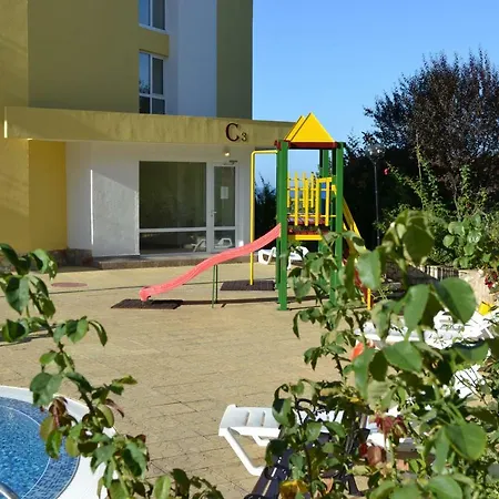 Apartment Stunning Beach Front Sweti Wlas